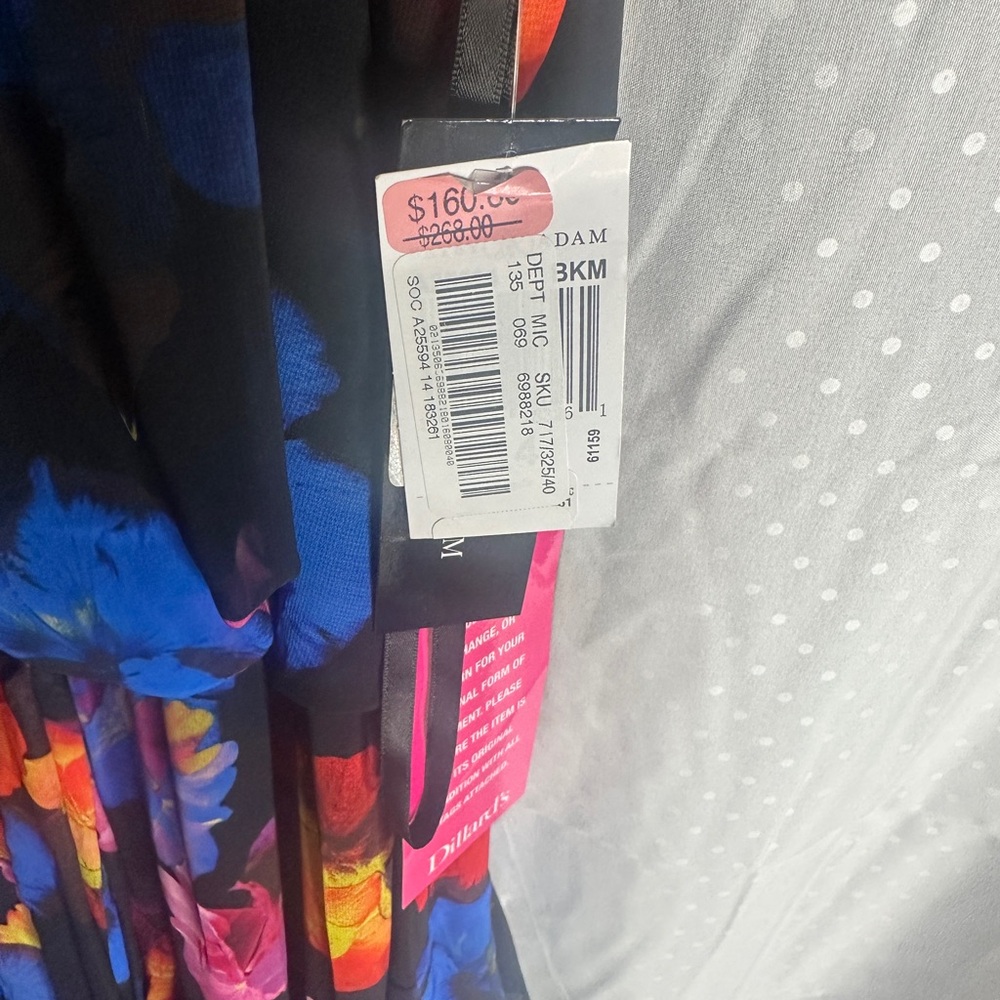 Gorgeous Floral Halter Maxi Dress 14 - Picture 5 of 6